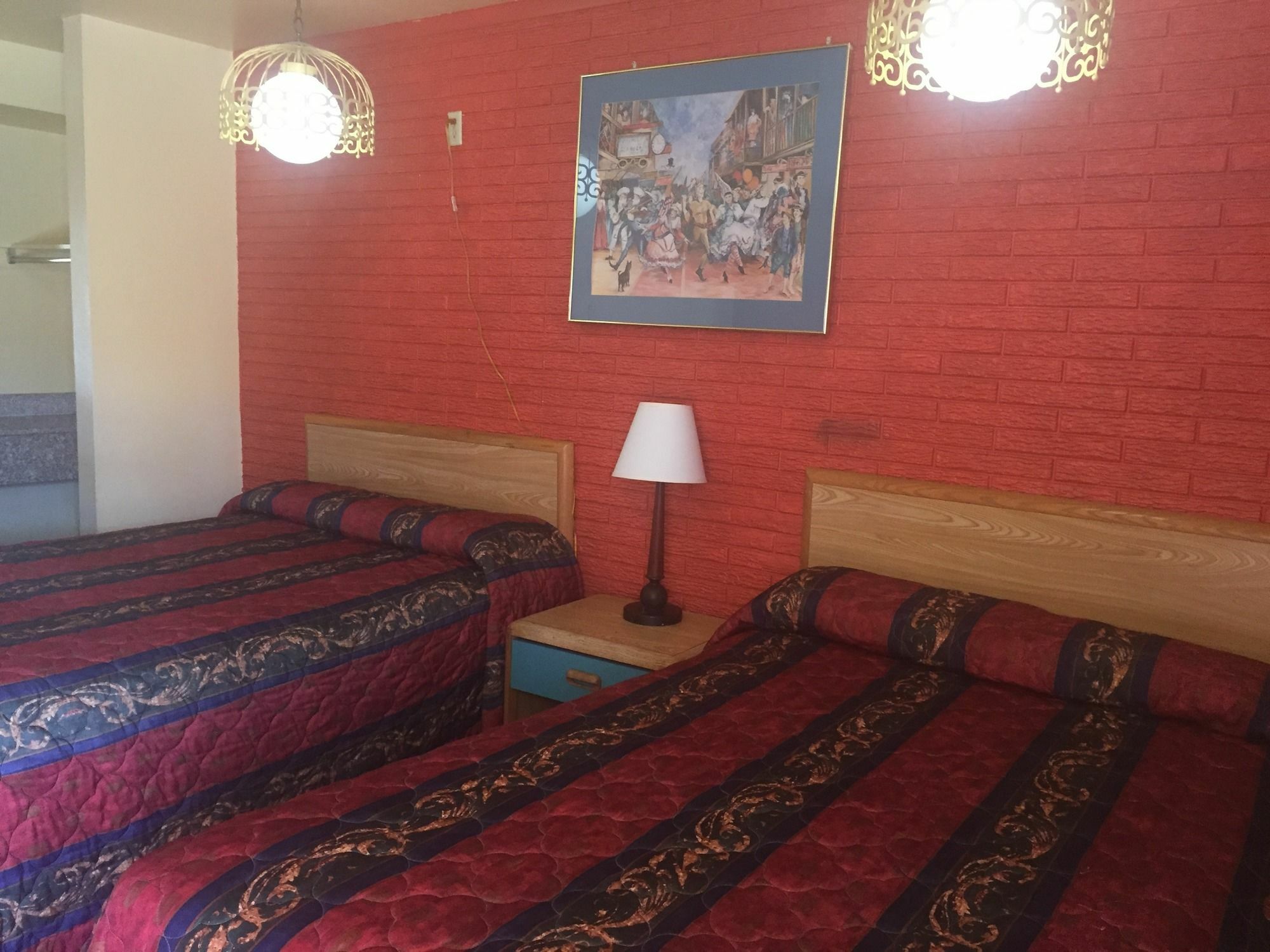Economy Inn פרמינגטון מראה חיצוני תמונה